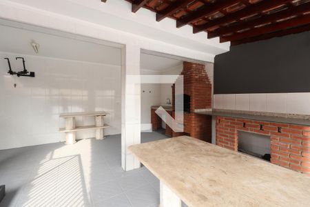 Casa à venda com 120m², 2 quartos e 2 vagasChurrasqueira