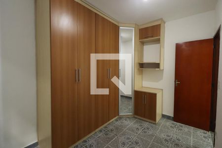 Casa à venda com 120m², 2 quartos e 2 vagasSuíte