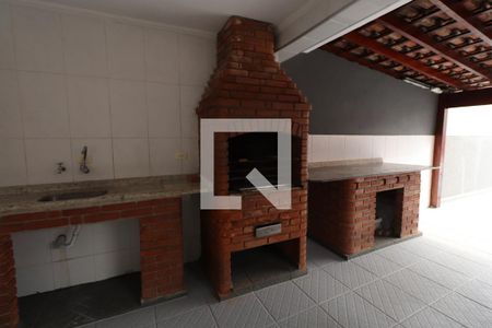 Casa à venda com 120m², 2 quartos e 2 vagasChurrasqueira