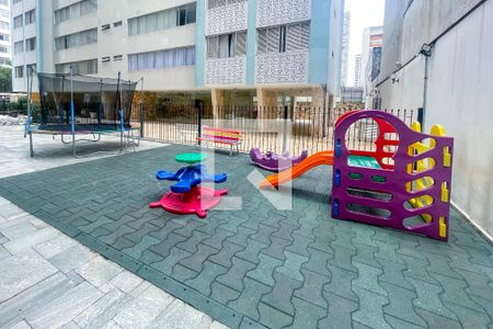 Apartamento à venda com 160m², 3 quartos e 3 vagasÁrea comum - Playground