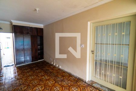 Casa à venda com 180m², 3 quartos e 1 vaga Casa à venda com 180m², 3 quartos e 1 vagaEntrada