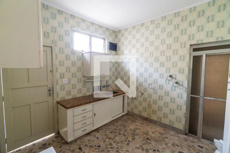 Casa à venda com 180m², 3 quartos e 1 vaga Casa à venda com 180m², 3 quartos e 1 vagaCozinha