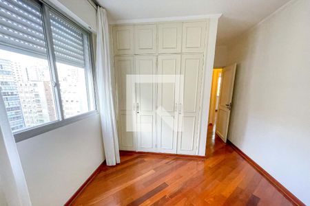 Apartamento à venda com 156m², 3 quartos e 2 vagas Apartamento à venda com 156m², 3 quartos e 2 vagasSuíte