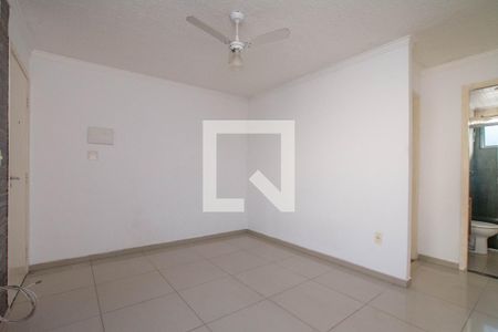Sala de apartamento para alugar com 2 quartos, 45m² em Água Chata, Guarulhos