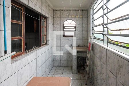 Área de Serviço de casa para alugar com 3 quartos, 100m² em Jardim Teresa, São Paulo