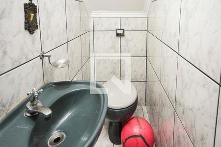 Casa para alugar com 100m², 3 quartos e sem vagaLavabo