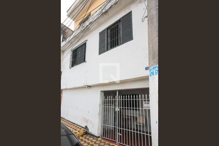 Fachada de casa para alugar com 3 quartos, 100m² em Jardim Teresa, São Paulo