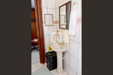 Casa à venda com 154m², 4 quartos e 2 vagasBanheiro da Suíte 4