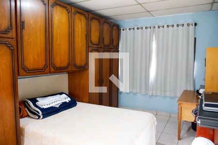 Casa à venda com 154m², 4 quartos e 2 vagasQuarto 4 - Suíte