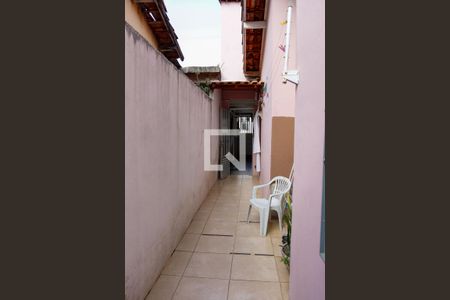 Casa à venda com 154m², 4 quartos e 2 vagasCorredor