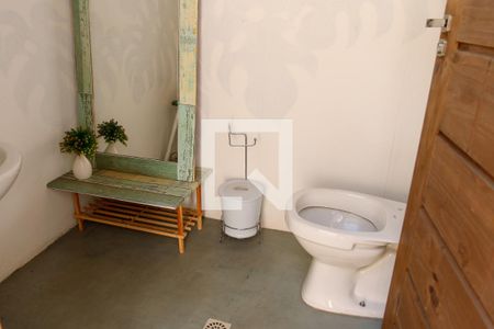 Casa à venda com 154m², 4 quartos e 2 vagasLavabo