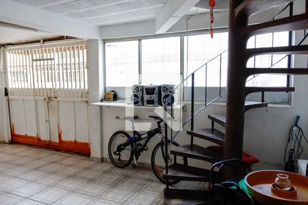 Casa à venda com 154m², 4 quartos e 2 vagasGaragem