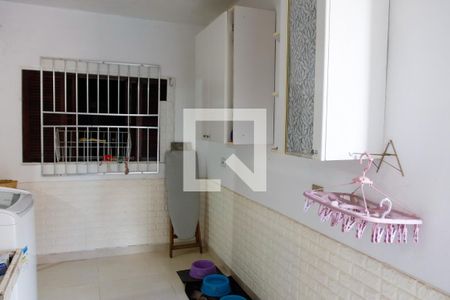 Casa à venda com 154m², 4 quartos e 2 vagasLavanderia