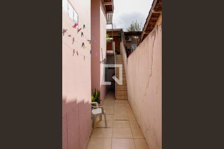 Casa à venda com 154m², 4 quartos e 2 vagasCorredor