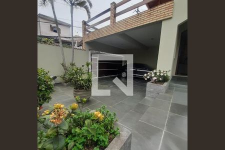 Casa à venda com 120m², 3 quartos e 3 vagas