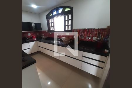 Casa à venda com 120m², 3 quartos e 3 vagas