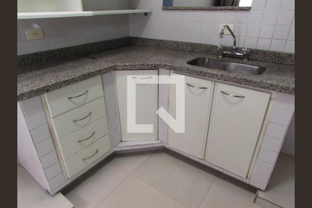 Casa para alugar com 120m², 2 quartos e 2 vagasCozinha