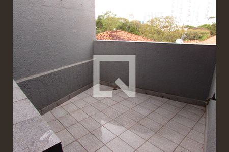 Varanda de casa para alugar com 2 quartos, 120m² em Jardim Ouro Preto, Taboão da Serra