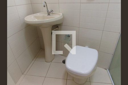 Casa para alugar com 120m², 2 quartos e 2 vagasBanheiro da Suíte