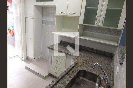 Casa para alugar com 120m², 2 quartos e 2 vagasCozinha