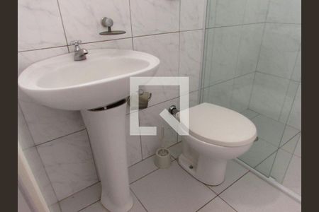 Casa para alugar com 120m², 2 quartos e 2 vagasBanheiro Social