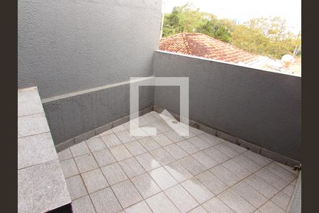 Varanda de casa para alugar com 2 quartos, 120m² em Jardim Ouro Preto, Taboão da Serra