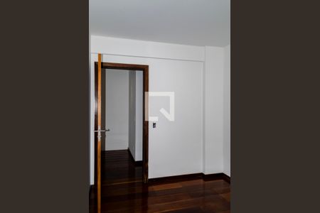 Quarto 01 - Escritório de apartamento para alugar com 4 quartos, 115m² em Córrego Grande, Florianópolis