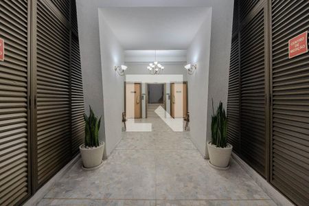 Studio à venda com 43m², 1 quarto e sem vaga Studio à venda com 43m², 1 quarto e sem vagaHall de entrada