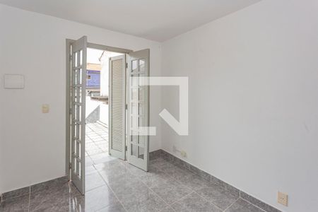 Casa à venda com 200m², 3 quartos e 6 vagas