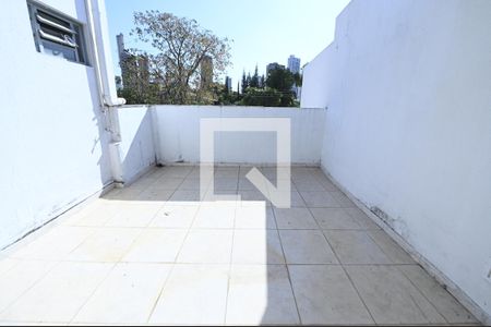 Casa para alugar com 400m², 4 quartos e 4 vagas Casa para alugar com 400m², 4 quartos e 4 vagasQuintal