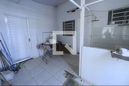 Casa para alugar com 400m², 4 quartos e 4 vagas Casa para alugar com 400m², 4 quartos e 4 vagasDespensa