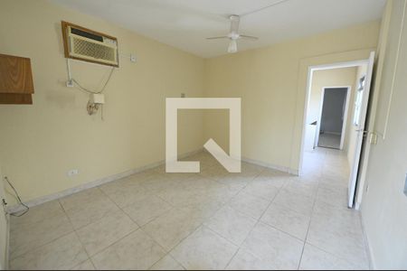 Casa para alugar com 400m², 4 quartos e 4 vagas Casa para alugar com 400m², 4 quartos e 4 vagasSegundo Andar