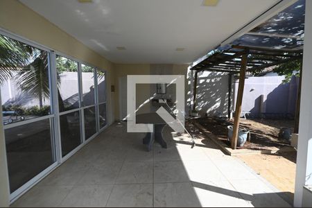 Casa para alugar com 400m², 4 quartos e 4 vagas Casa para alugar com 400m², 4 quartos e 4 vagasQuintal