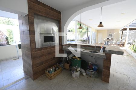 Casa para alugar com 400m², 4 quartos e 4 vagas Casa para alugar com 400m², 4 quartos e 4 vagasQuintal