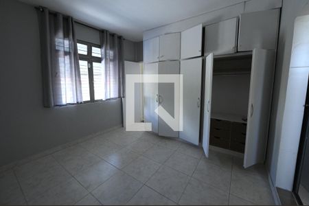 Casa para alugar com 400m², 4 quartos e 4 vagas Casa para alugar com 400m², 4 quartos e 4 vagasQuarto extra