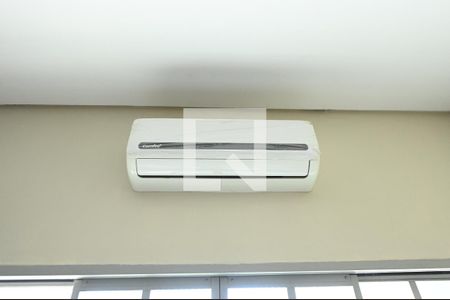 Casa para alugar com 400m², 4 quartos e 4 vagas Casa para alugar com 400m², 4 quartos e 4 vagasEscritório