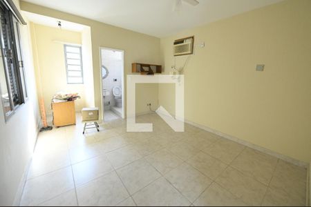 Casa para alugar com 400m², 4 quartos e 4 vagas Casa para alugar com 400m², 4 quartos e 4 vagasSegundo Andar