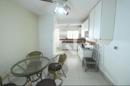 Casa para alugar com 400m², 4 quartos e 4 vagas Casa para alugar com 400m², 4 quartos e 4 vagasSala de Jantar