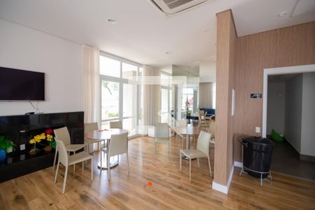 Apartamento para alugar com 66m², 2 quartos e 1 vaga Apartamento para alugar com 66m², 2 quartos e 1 vagaÁrea comum - Salão de festas