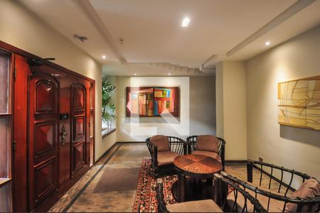 Apartamento à venda com 226m², 4 quartos e 4 vagasHall Social