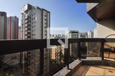 Apartamento à venda com 226m², 4 quartos e 4 vagasVaranda da Suíte 2