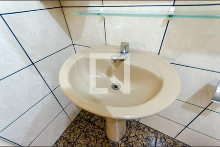 Casa para alugar com 120m², 2 quartos e 1 vaga Casa para alugar com 120m², 2 quartos e 1 vagaBanheiro 1