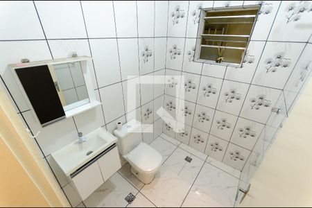 Casa para alugar com 120m², 2 quartos e 1 vaga Casa para alugar com 120m², 2 quartos e 1 vagaBanheiro 2