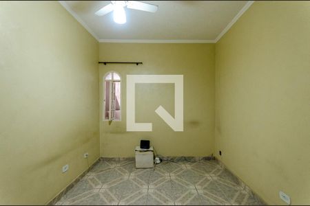 Casa para alugar com 120m², 2 quartos e 1 vaga Casa para alugar com 120m², 2 quartos e 1 vagaQuarto 2