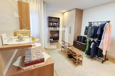 Casa à venda com 3 quartos, 225m² em Vila do Bosque, São Paulo