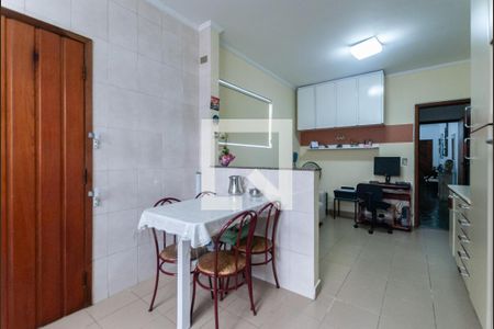 Casa à venda com 3 quartos, 190m² em Planalto Paulista, São Paulo