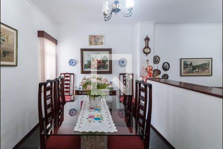 Casa à venda com 190m², 3 quartos e 2 vagas