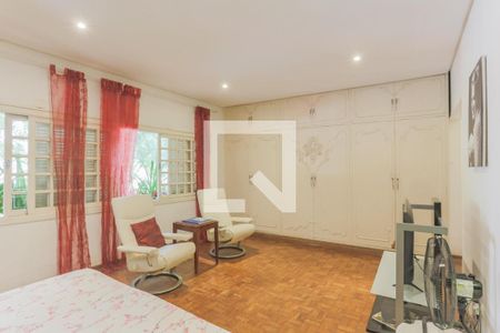 Casa à venda com 426m², 4 quartos e 3 vagas