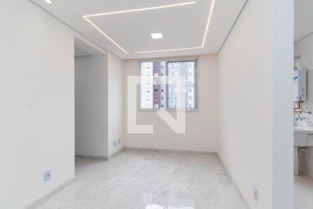 Sala de apartamento para alugar com 2 quartos, 39m² em Cidade Líder, São Paulo