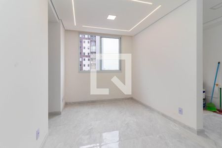 Sala de apartamento para alugar com 2 quartos, 39m² em Cidade Líder, São Paulo